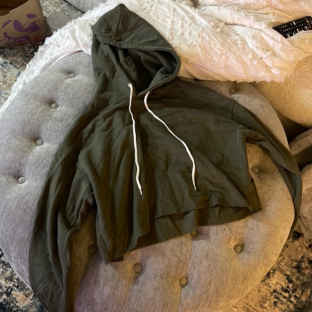 green crop hoodie
